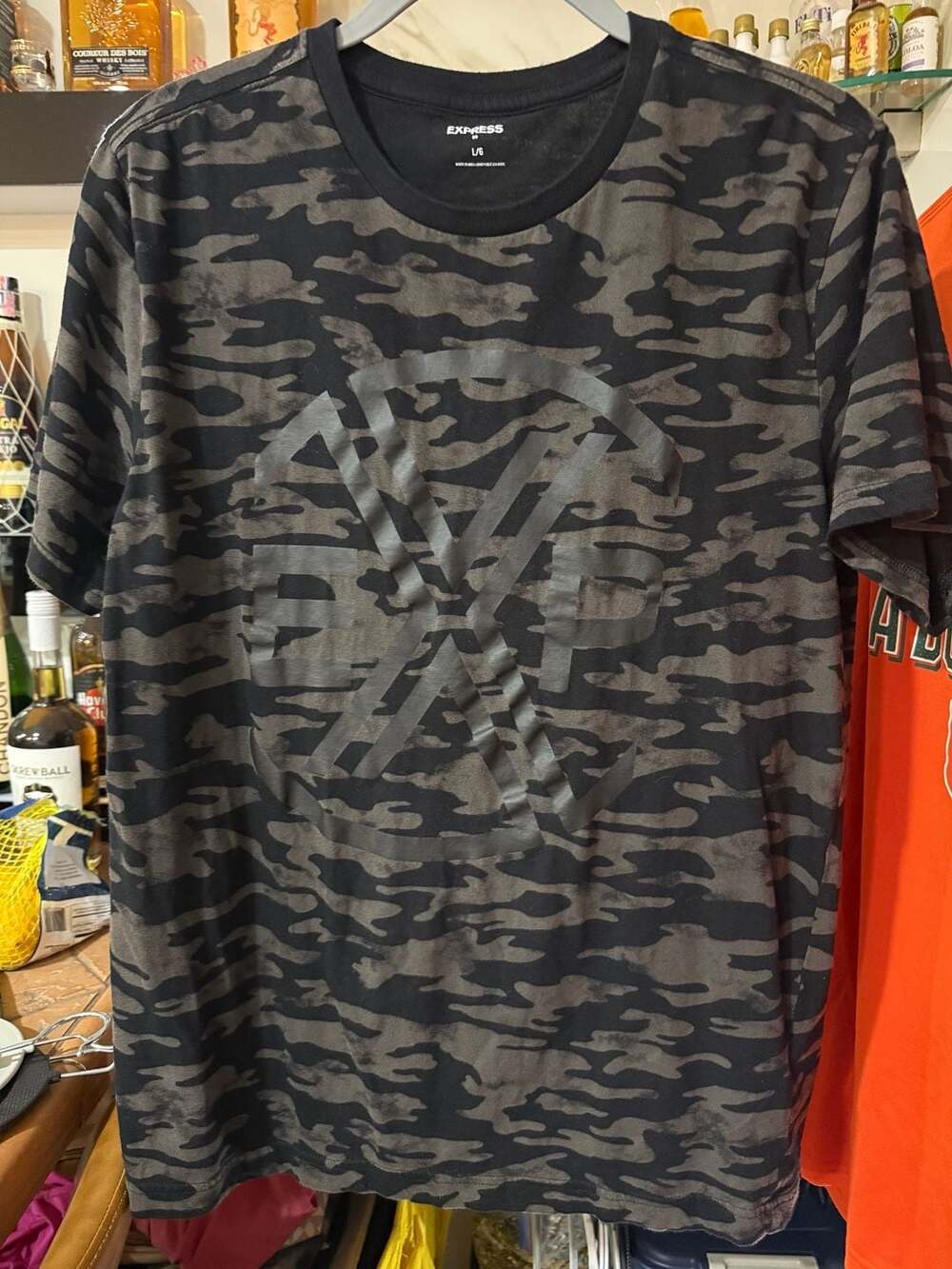 Express Black Camouflage Graphic Logo Short Sleeve T-Shirt Size L